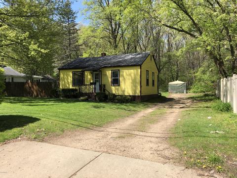 113 Carl Ave, Springfield, MI 49037 photo 1