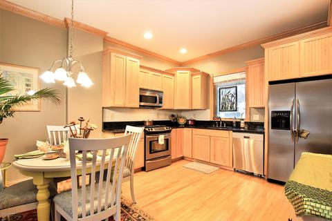 11 E Chestnut St #4, Douglas, MI 49406 photo 6