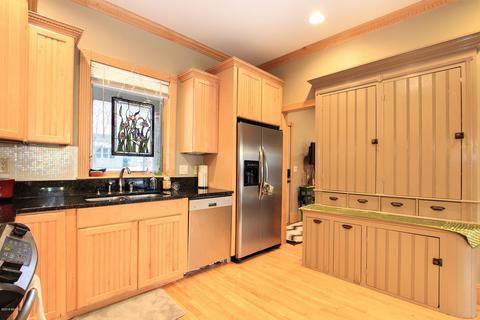 11 E Chestnut St #4, Douglas, MI 49406 photo 8