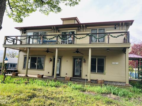 11 E Chestnut St #4, Douglas, MI 49406 photo 1