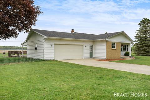 2795 144th Ave, Dorr, MI 49323 photo 2