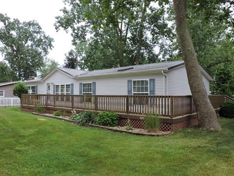 15051 Roberts Shore Dr, Constantine, MI 49042 photo 1