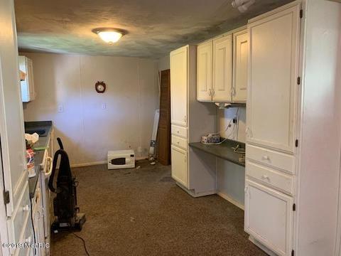 4543 E River Rd, Buchanan, MI 49107 photo 5