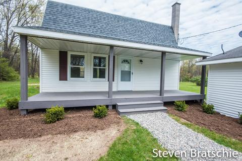 4047 E 96th St, Newaygo, MI 49337 photo 1