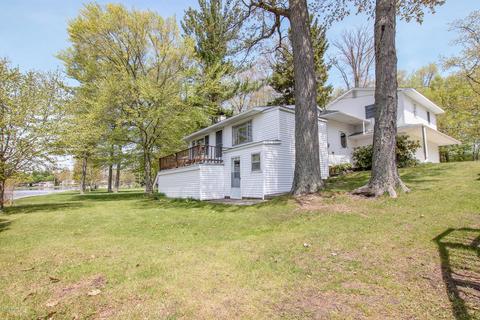 4063 W Stanton Rd, Stanton, MI 48888 photo 1