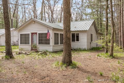 1659 W Bartlet Rd, Baldwin, MI 49304 photo 1