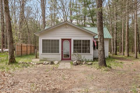 1659 W Bartlet Rd, Baldwin, MI 49304 photo 2