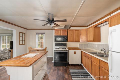 1659 W Bartlet Rd, Baldwin, MI 49304 photo 7