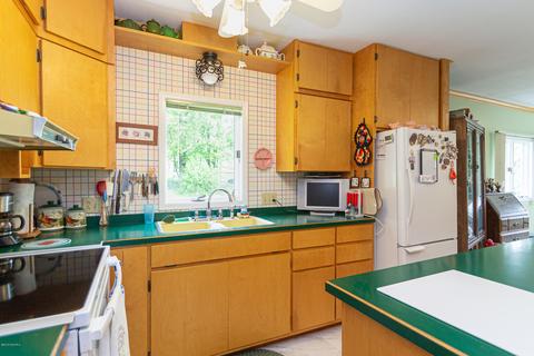 58885 Pine Trail Trl, Three Rivers, MI 49093 photo 12
