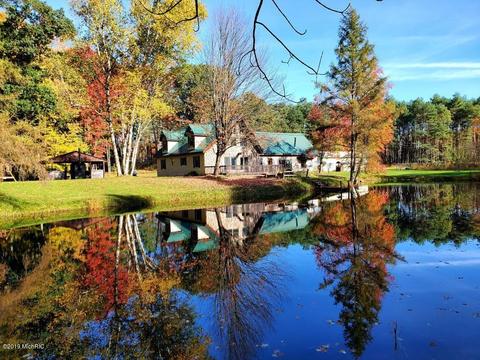 3667 E 7 Mile Rd, White Cloud, MI 49349 photo 1