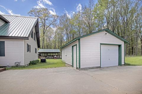 3667 E 7 Mile Rd, White Cloud, MI 49349 photo 38