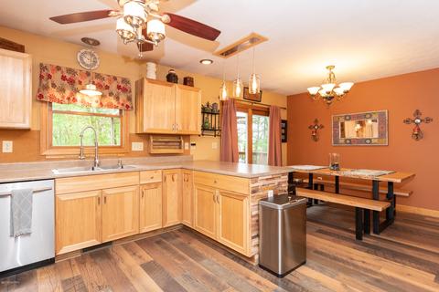752 105th Ave, Plainwell, MI 49080 photo 13