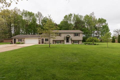 752 105th Ave, Plainwell, MI 49080 photo 3