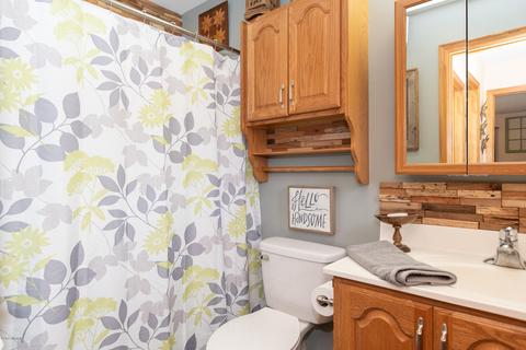 752 105th Ave, Plainwell, MI 49080 photo 9