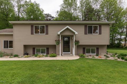 752 105th Ave, Plainwell, MI 49080 photo 4