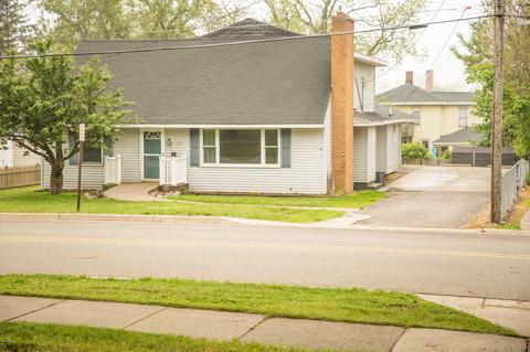 319 Hall St, Belding, MI 48809 photo 2