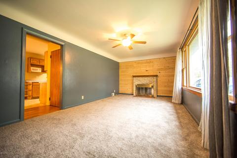 319 Hall St, Belding, MI 48809 photo 3