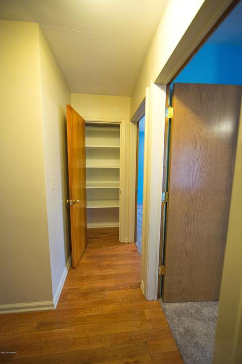319 Hall St, Belding, MI 48809 photo 6