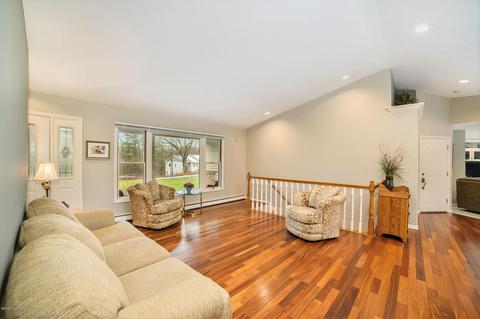850 Pine Valley Dr NE, Ada, MI 49301 photo 9