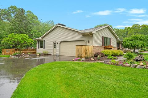 850 Pine Valley Dr NE, Ada, MI 49301 photo 3