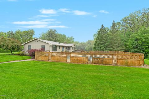 850 Pine Valley Dr NE, Ada, MI 49301 photo 4