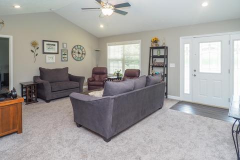 13485 Augusta Dr, Augusta, MI 49012 photo 3