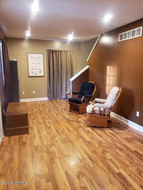 360 First St, Sunfield, MI 48890 photo 2