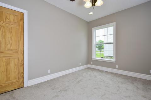 412 S Front St, Belding, MI 48809 photo 17