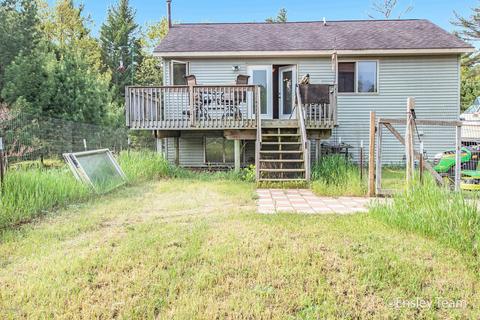 9105 E 56th St, Newaygo, MI 49337 photo 3