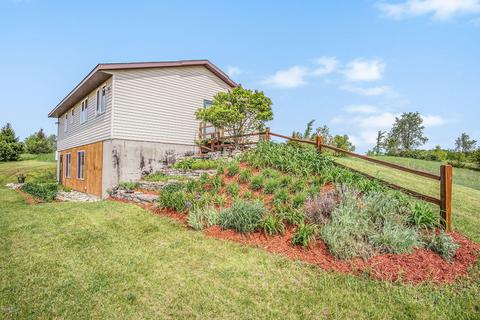 1321 Clinton Ln, White Cloud, MI 49349 photo 5