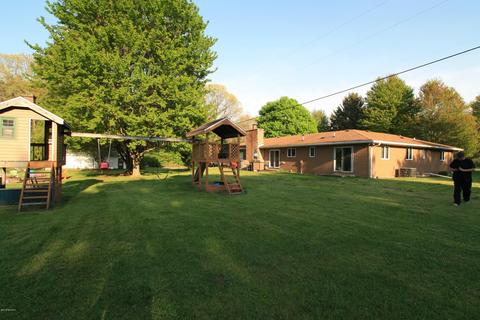 2025 Bell Rd, Niles, MI 49120 photo 4