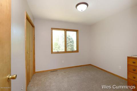 5228 Long Lake Rd, Belding, MI 48809 photo 11