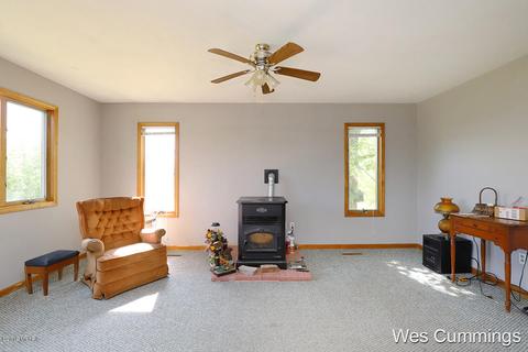 5228 Long Lake Rd, Belding, MI 48809 photo 4