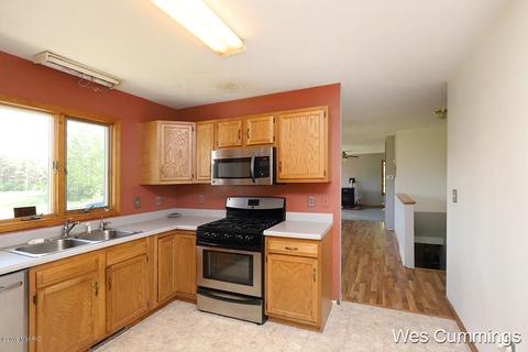 5228 Long Lake Rd, Belding, MI 48809 photo 8