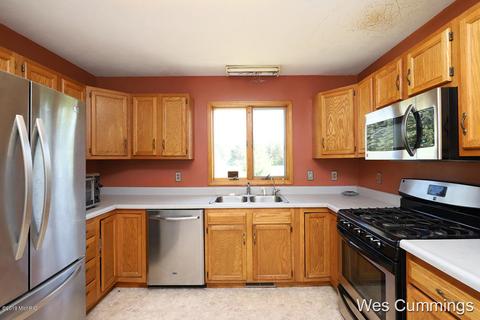 5228 Long Lake Rd, Belding, MI 48809 photo 6
