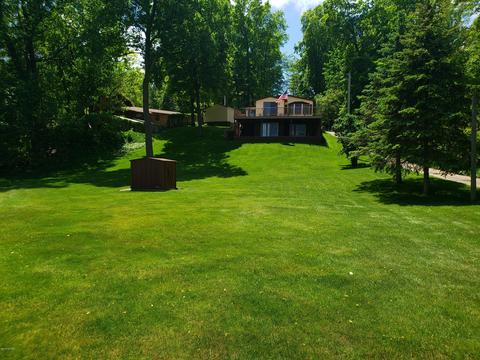 11296 Pierce Dr, Three Rivers, MI 49093 photo 2