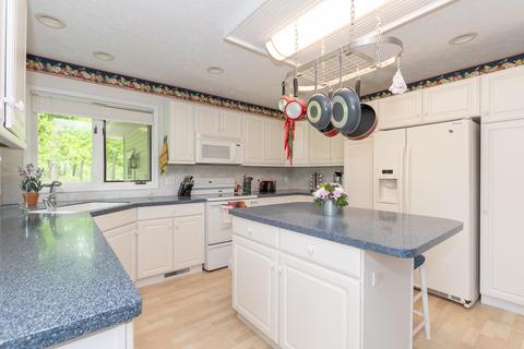 256 Deer Run Blvd, Plainwell, MI 49080 photo 23