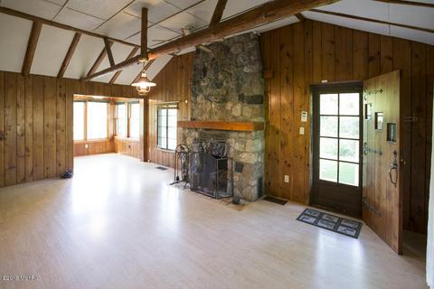 2908 E Riverside Rd, Buchanan, MI 49107 photo 6
