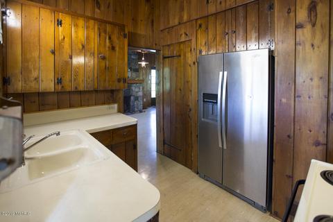 2908 E Riverside Rd, Buchanan, MI 49107 photo 10
