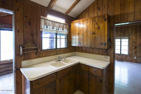 2908 E Riverside Rd, Buchanan, MI 49107 photo 9