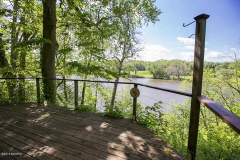 2908 E Riverside Rd, Buchanan, MI 49107 photo 4