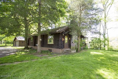 2908 E Riverside Rd, Buchanan, MI 49107 photo 1