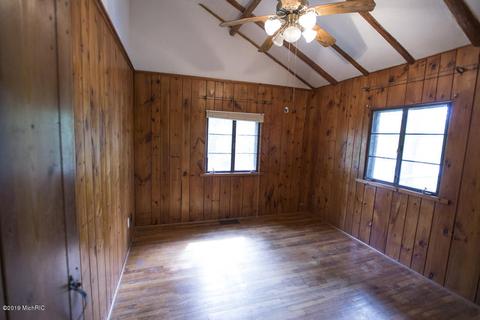 2908 E Riverside Rd, Buchanan, MI 49107 photo 13
