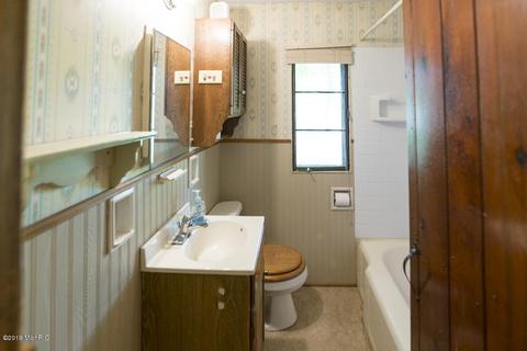2908 E Riverside Rd, Buchanan, MI 49107 photo 18
