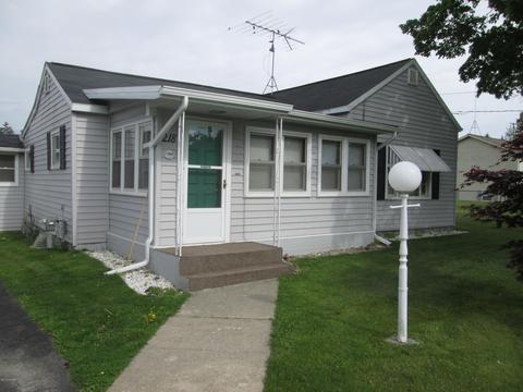 218 W First St, Stanton, MI 48888 photo 1