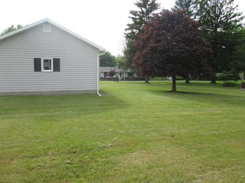 218 W First St, Stanton, MI 48888 photo 7