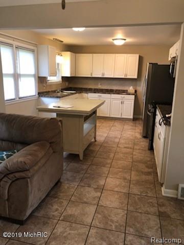 317 Marshall St, Jackson, MI 49202 photo 5