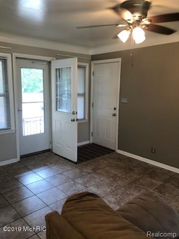 317 Marshall St, Jackson, MI 49202 photo 6
