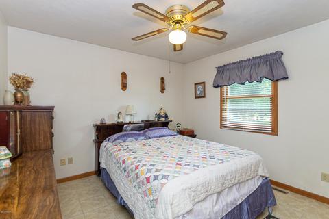 22376 Happy Dr, Cassopolis, MI 49031 photo 11