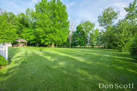 150 E Clark St, Grant, MI 49327 photo 21
